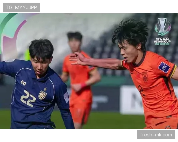 日本男足近期亚洲杯小组赛遭遇防线松散问题，连续两场比赛失球超过2个
